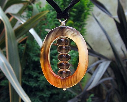 agate oval & smoky quartz pendant